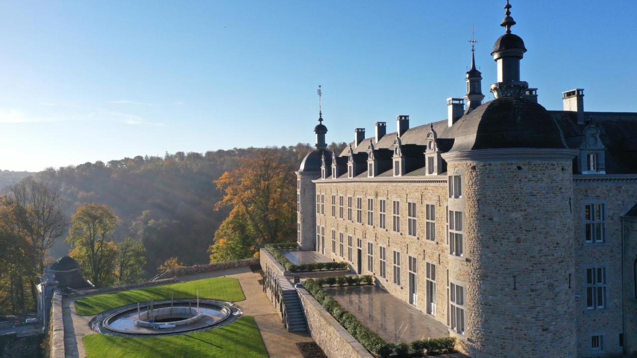 Le Chateau De Mirwart Zewnętrze zdjęcie